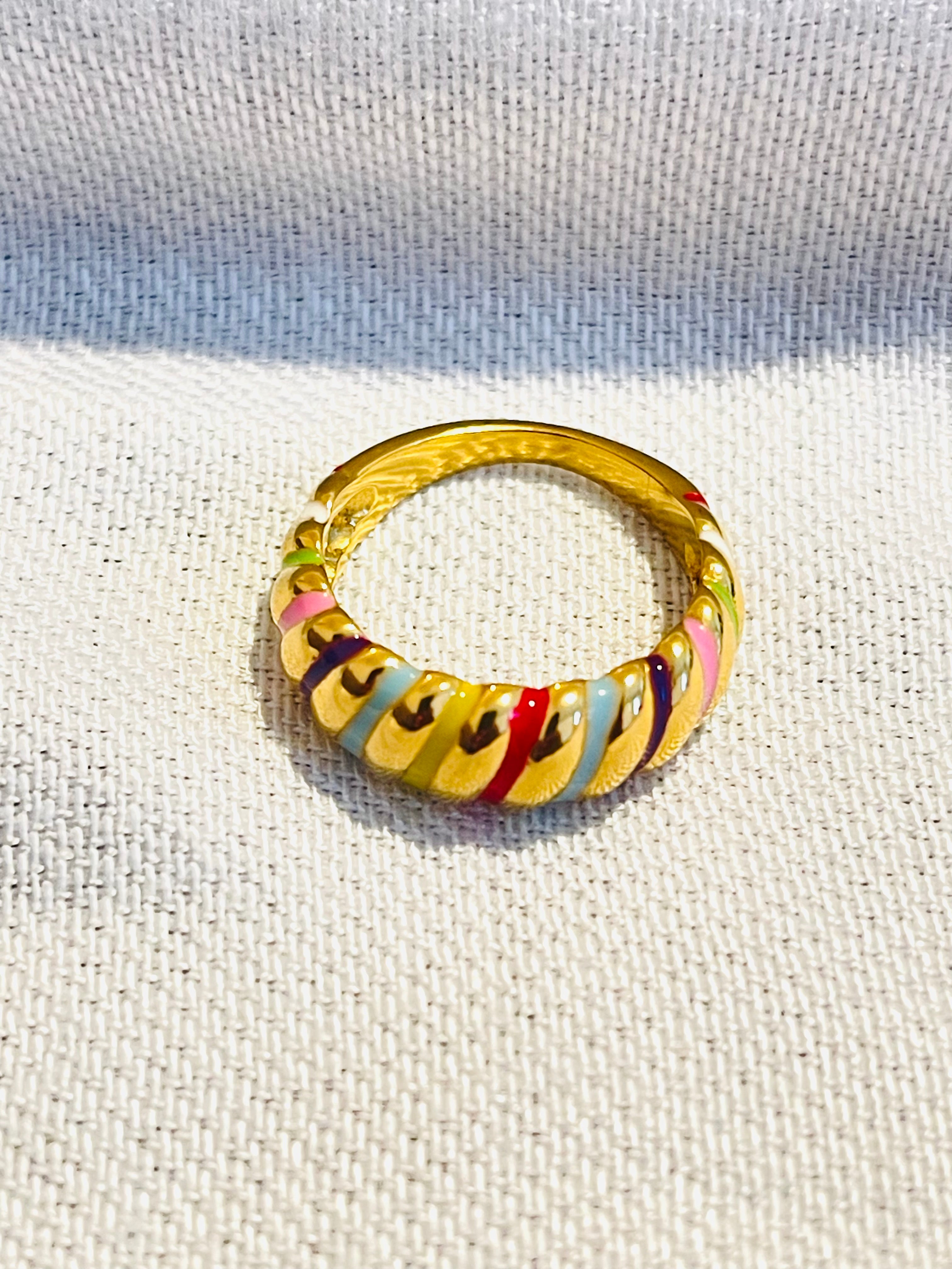 CELYS GOLD CROISSANT RING