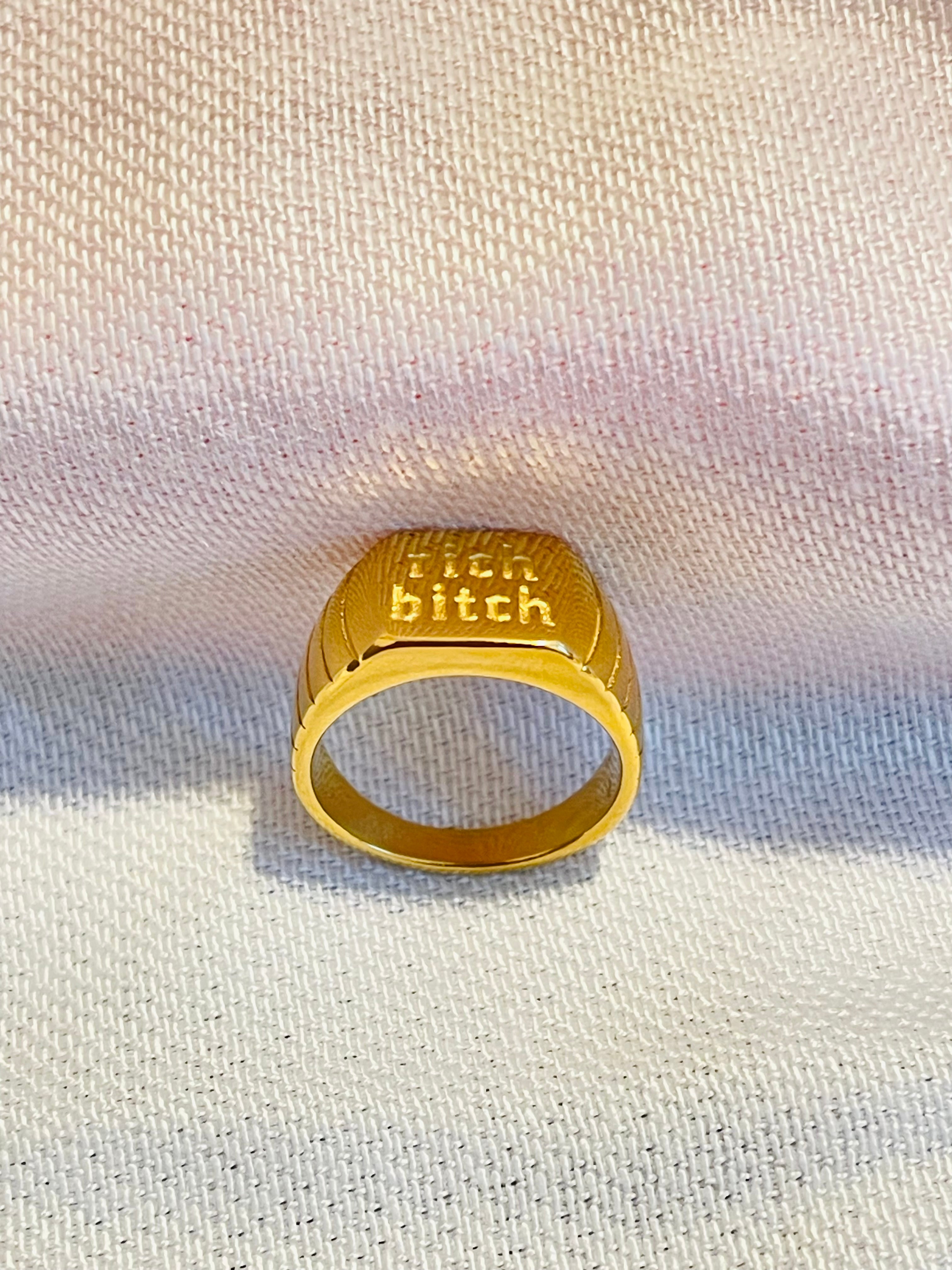 RICHY GOLD RING