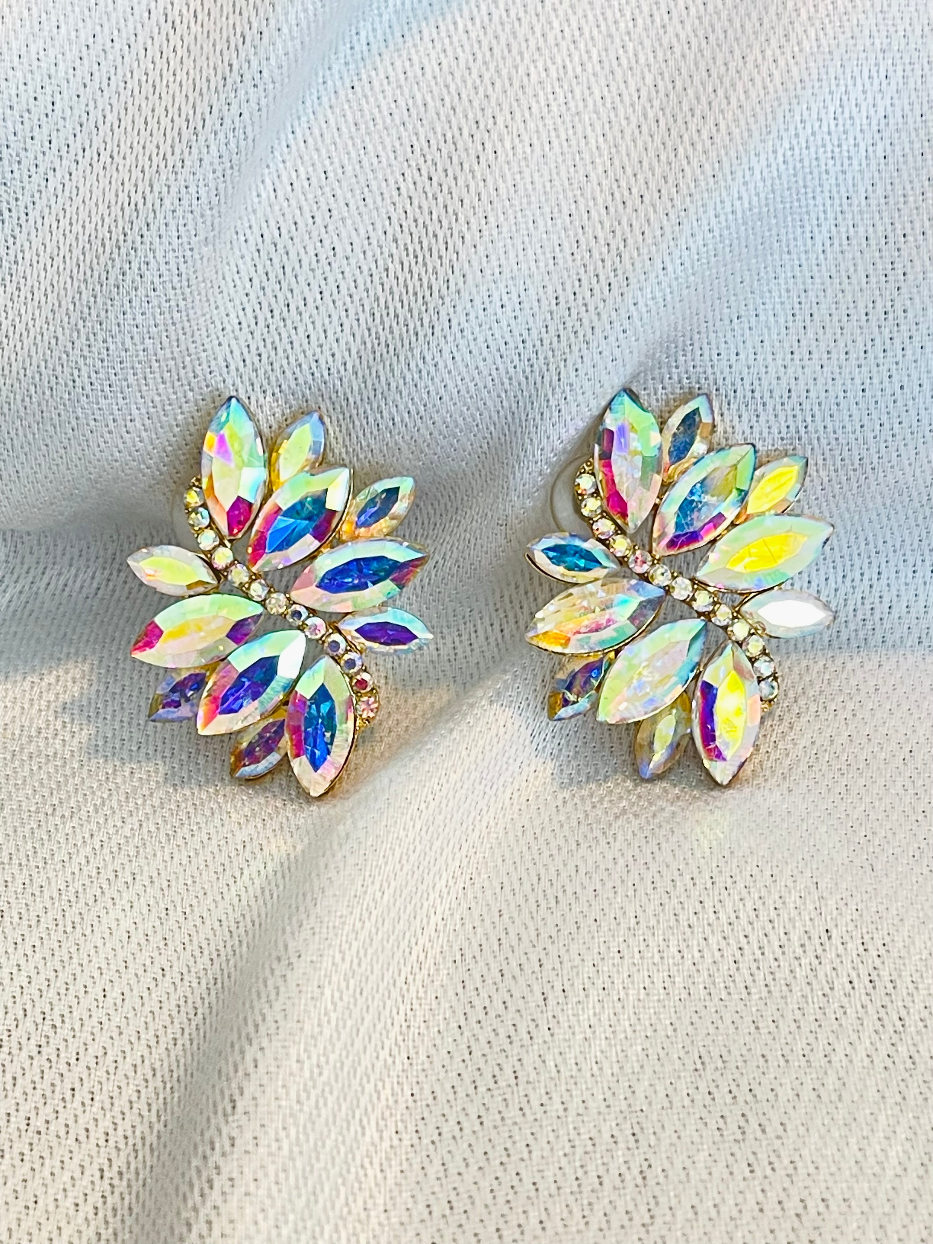 DARLING FLEUR ICY EARRINGS