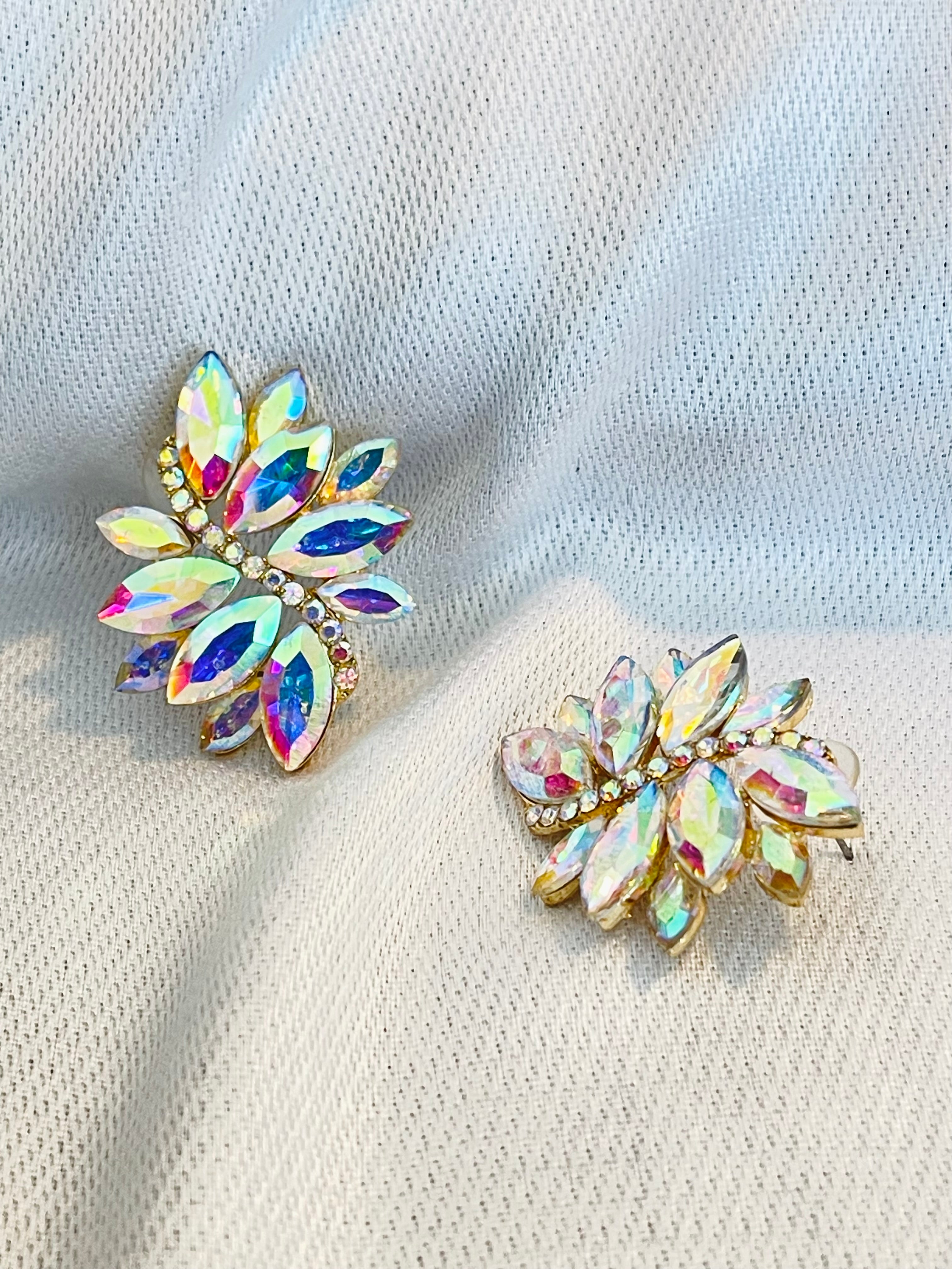 DARLING FLEUR ICY EARRINGS