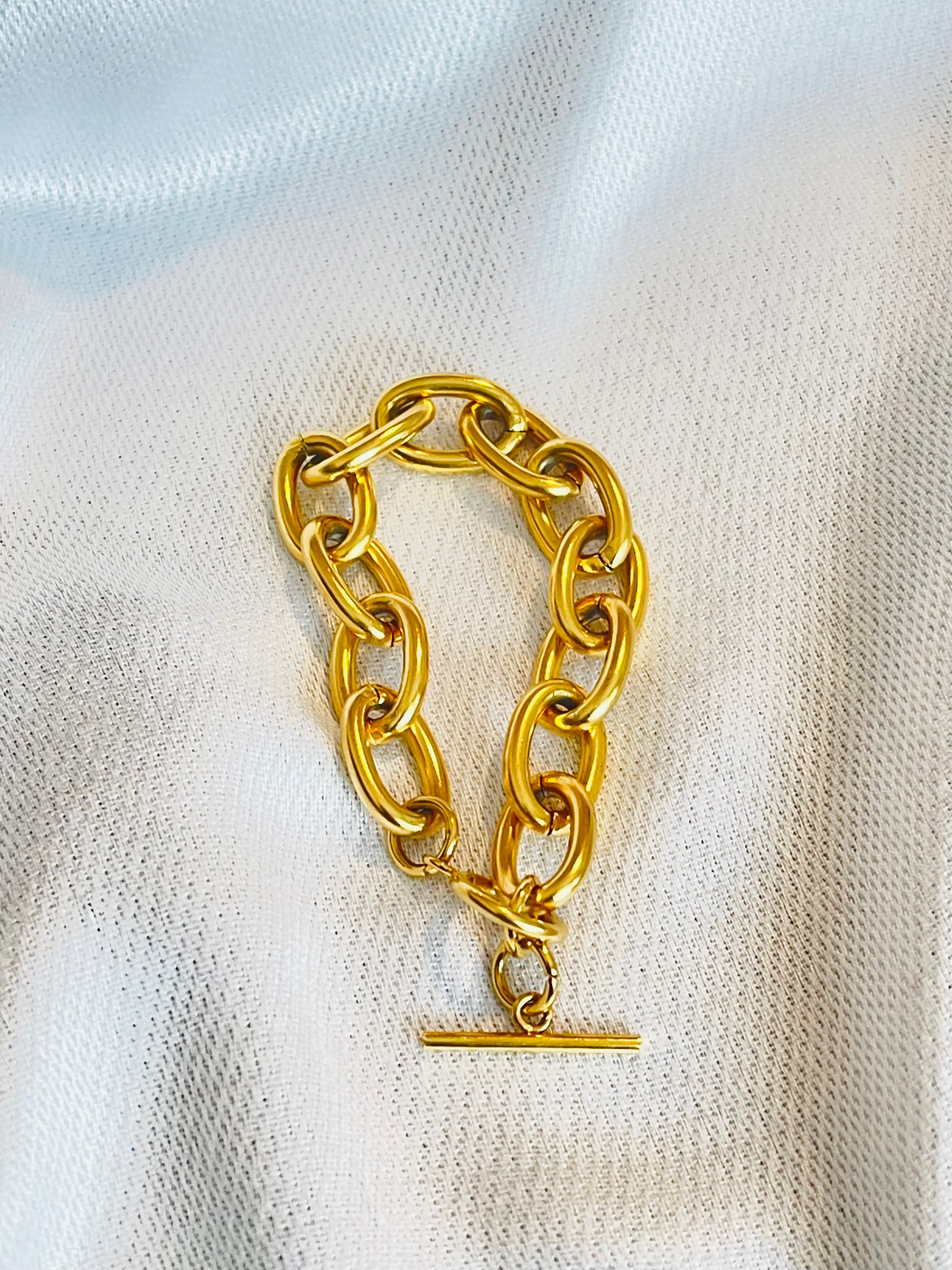 RANELE GOLD BRACELET