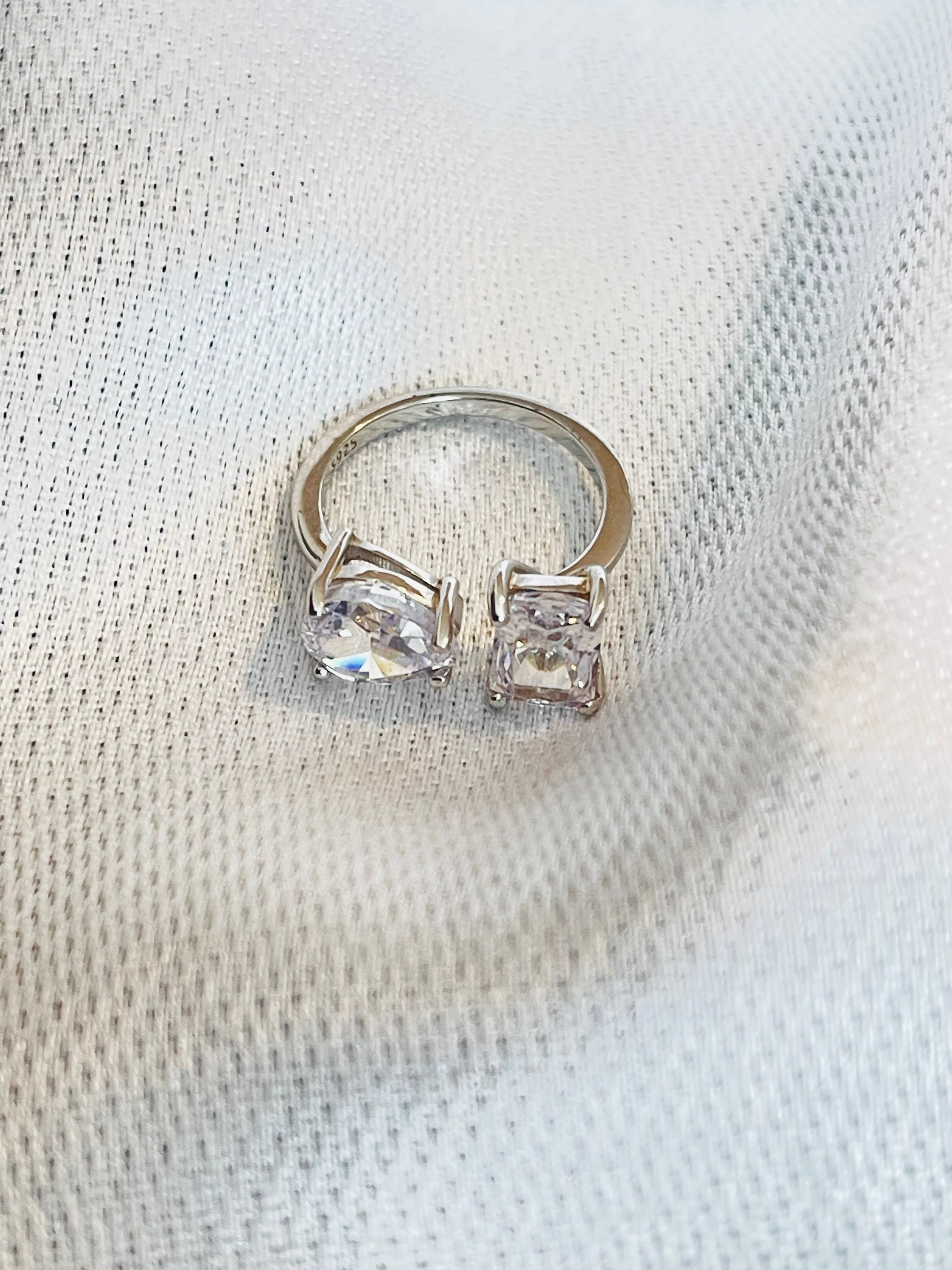 STAZIA SILVER GEMSTONE RING